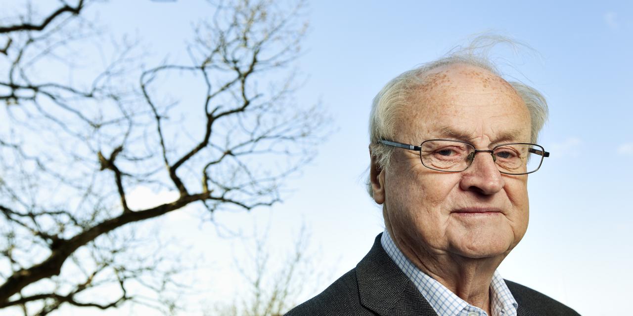 Arvid Carlsson the 2000 Nobel Laureate in Medicine University of